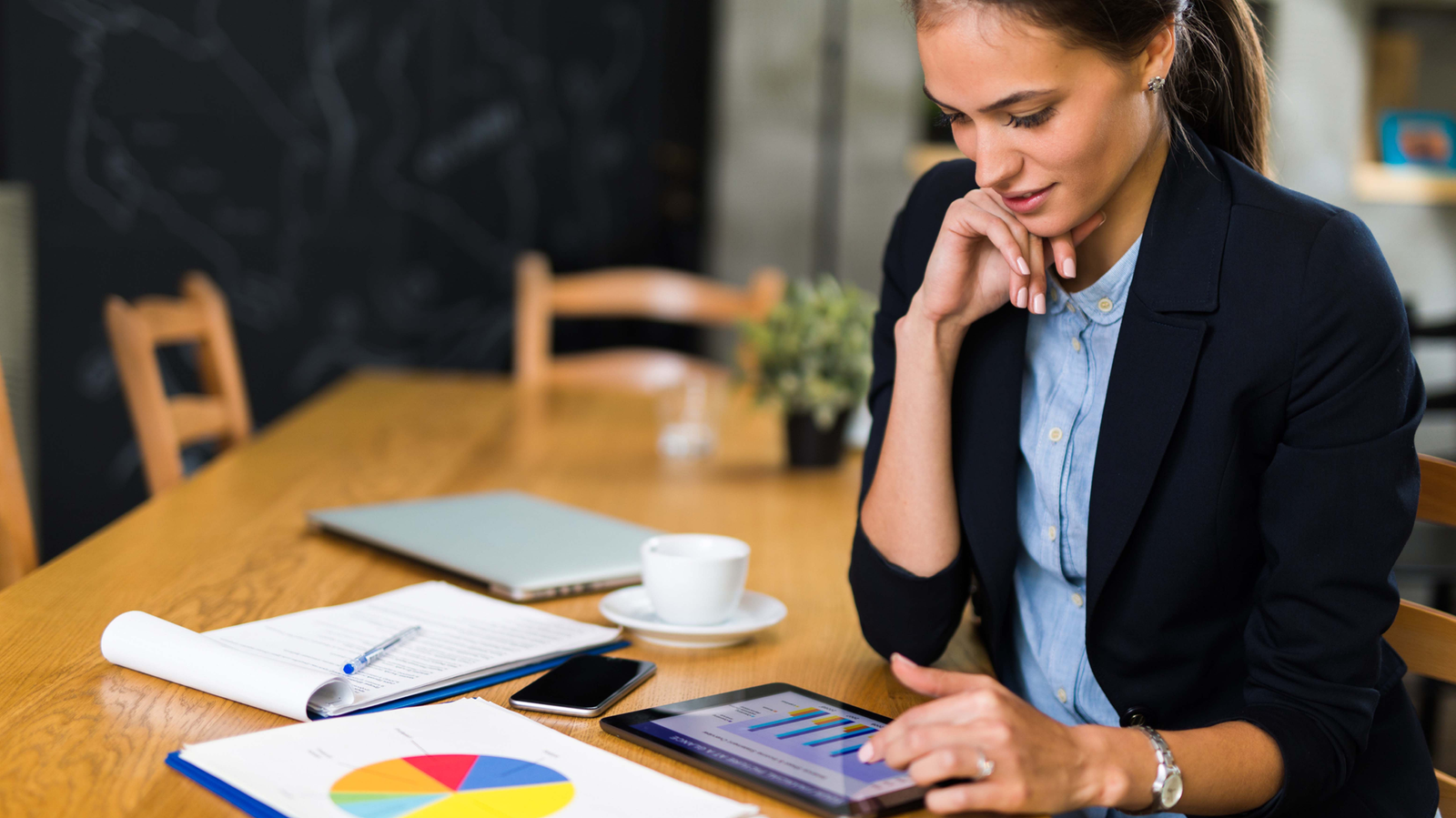 Practical Growth Strategies Using Digital Marketing Financial Services 